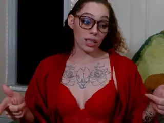 Sapphire Storm's Live Sex Cam Show