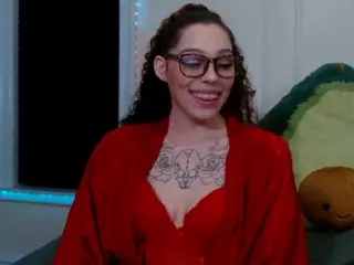 Sapphire Storm's Live Sex Cam Show