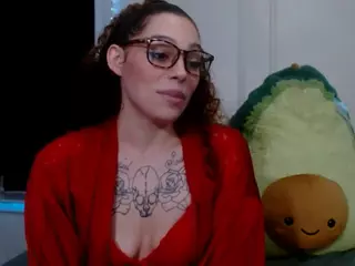 Sapphire Storm's Live Sex Cam Show