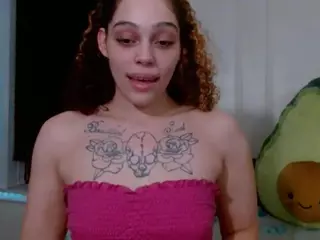 Sapphire Storm's Live Sex Cam Show