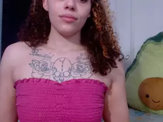 Sapphire Storm's Live Sex Cam Show