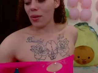 Sapphire Storm's Live Sex Cam Show