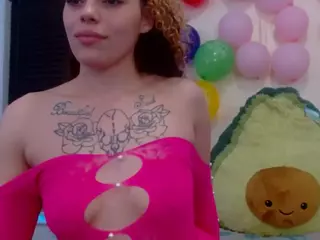 Sapphire Storm's Live Sex Cam Show