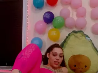 Sapphire Storm's Live Sex Cam Show