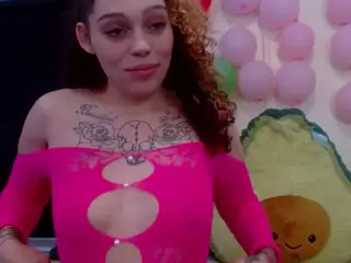 Sapphire Storm's Live Sex Cam Show