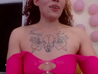 Sapphire Storm's Live Sex Cam Show