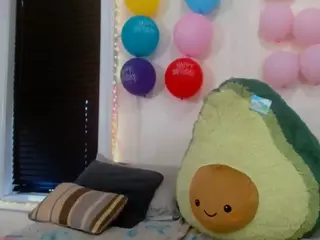 Sapphire Storm's Live Sex Cam Show