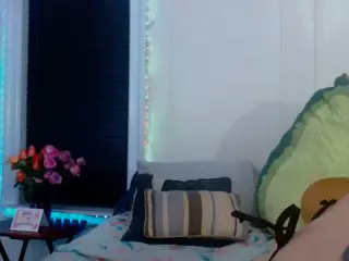 Sapphire Storm's Live Sex Cam Show