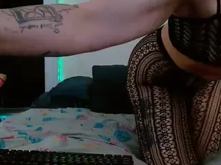 Sapphire Storm's Live Sex Cam Show