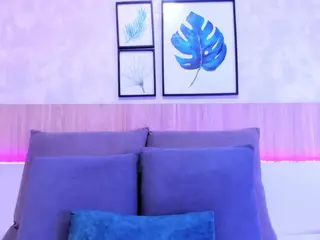 Alanna-Hank's Live Sex Cam Show