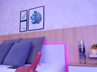 Alanna-Hank's Live Sex Cam Show