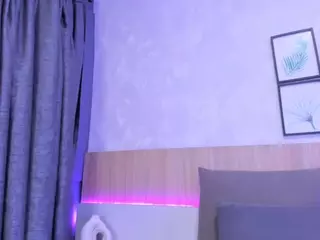 Alanna-Hank's Live Sex Cam Show