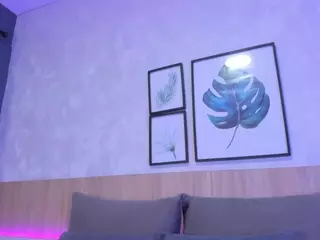 Alanna-Hank's Live Sex Cam Show