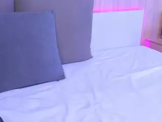 Alanna-Hank's Live Sex Cam Show