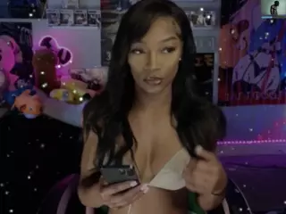 Nivia Wolfe's Live Sex Cam Show