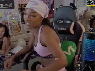 Nivia Wolfe's Live Sex Cam Show