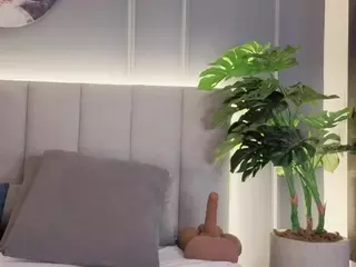 Nina's Live Sex Cam Show