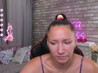 SarahCoksss's Live Sex Cam Show