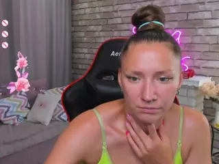 SarahCoksss's Live Sex Cam Show