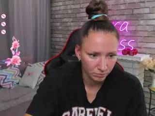 SarahCoksss's Live Sex Cam Show