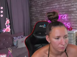 SarahCoksss's Live Sex Cam Show