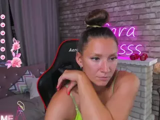 SarahCoksss's Live Sex Cam Show