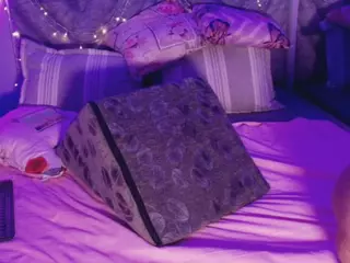 Emma's Live Sex Cam Show