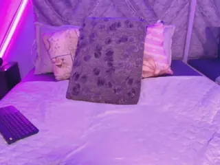 Emma's Live Sex Cam Show