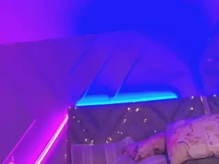 Emma's Live Sex Cam Show