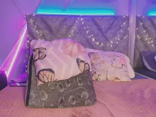 Emma's Live Sex Cam Show