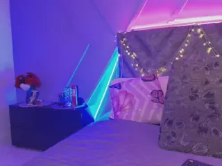 Emma's Live Sex Cam Show