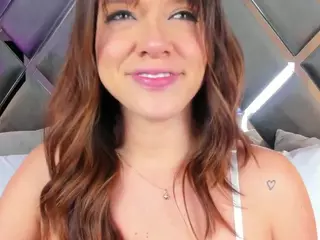 Emperatriz y Linsey's Live Sex Cam Show