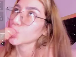 NicoleBlake's Live Sex Cam Show