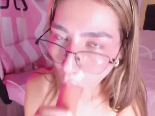 NicoleBlake's Live Sex Cam Show