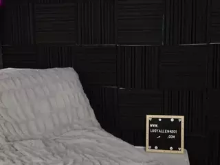 LucyAllen4201's Live Sex Cam Show