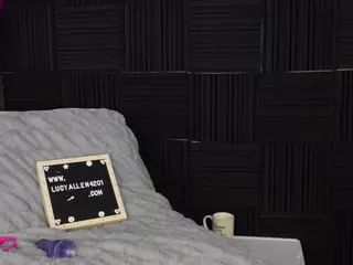 LucyAllen4201's Live Sex Cam Show