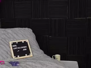 LucyAllen4201's Live Sex Cam Show