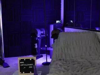 LucyAllen4201's Live Sex Cam Show