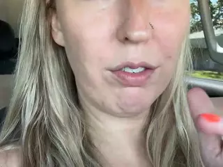 LucyAllen4201's Live Sex Cam Show