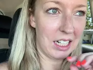LucyAllen4201's Live Sex Cam Show