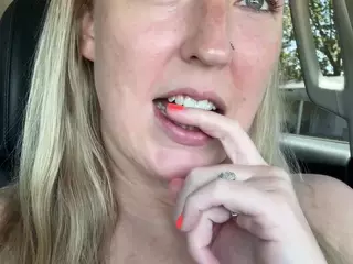 LucyAllen4201's Live Sex Cam Show