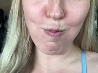 LucyAllen4201's Live Sex Cam Show