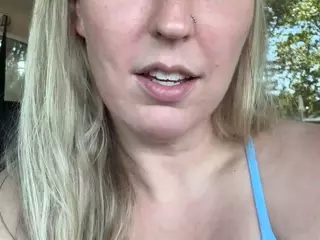 LucyAllen4201's Live Sex Cam Show