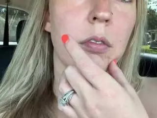 LucyAllen4201's Live Sex Cam Show