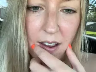 LucyAllen4201's Live Sex Cam Show