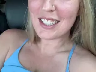 LucyAllen4201's Live Sex Cam Show