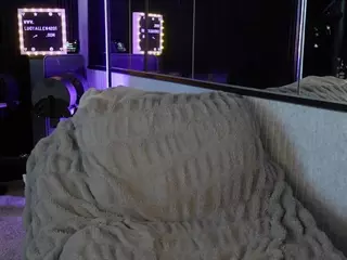 LucyAllen4201's Live Sex Cam Show