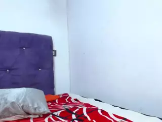 choco-milf's Live Sex Cam Show