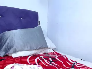 choco-milf's Live Sex Cam Show