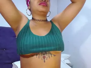 choco-milf's Live Sex Cam Show